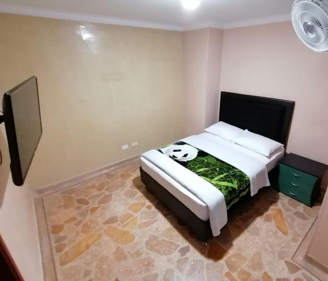 פריירה Hotel Golden Suite מראה חיצוני תמונה