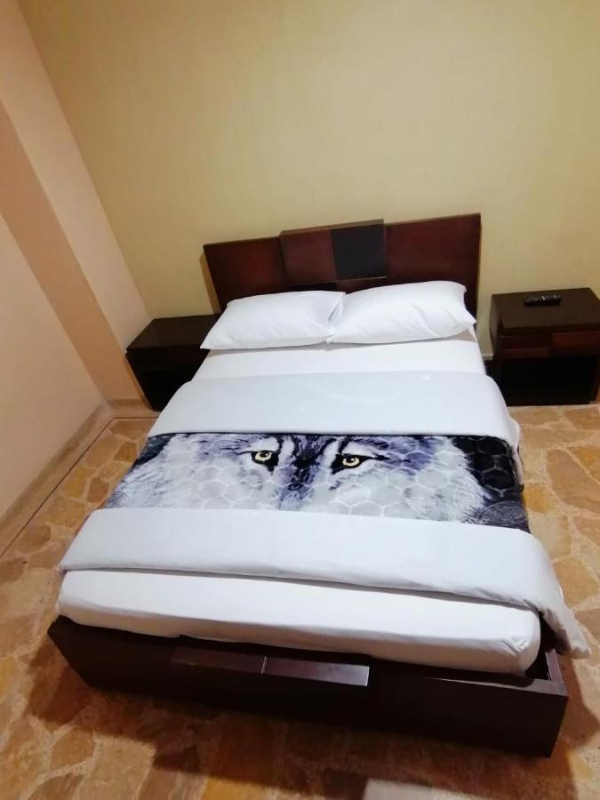 פריירה Hotel Golden Suite מראה חיצוני תמונה