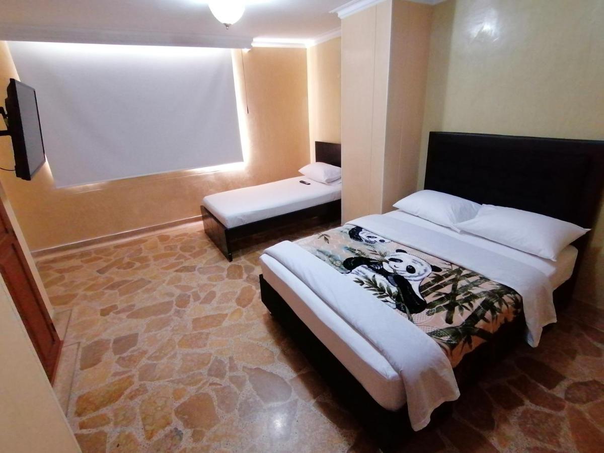 פריירה Hotel Golden Suite מראה חיצוני תמונה