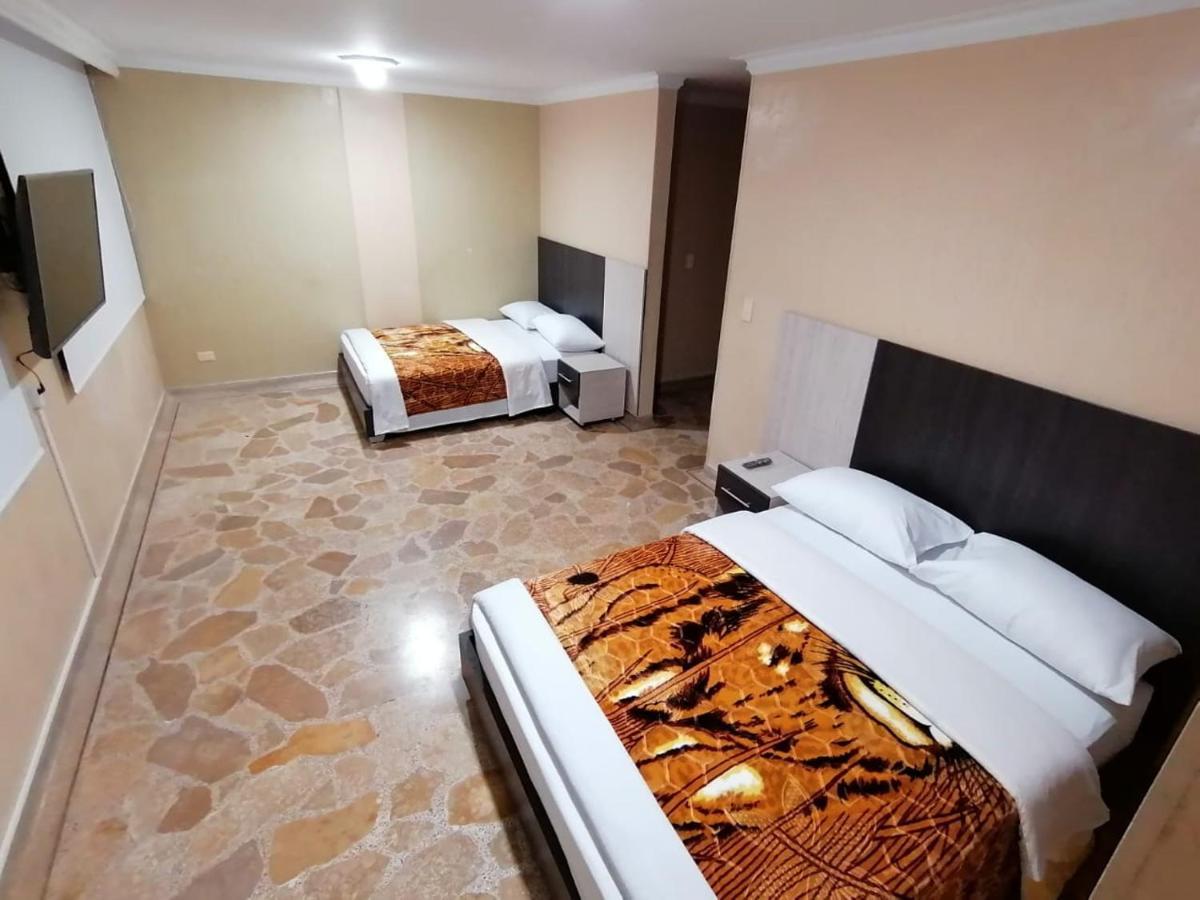 פריירה Hotel Golden Suite מראה חיצוני תמונה