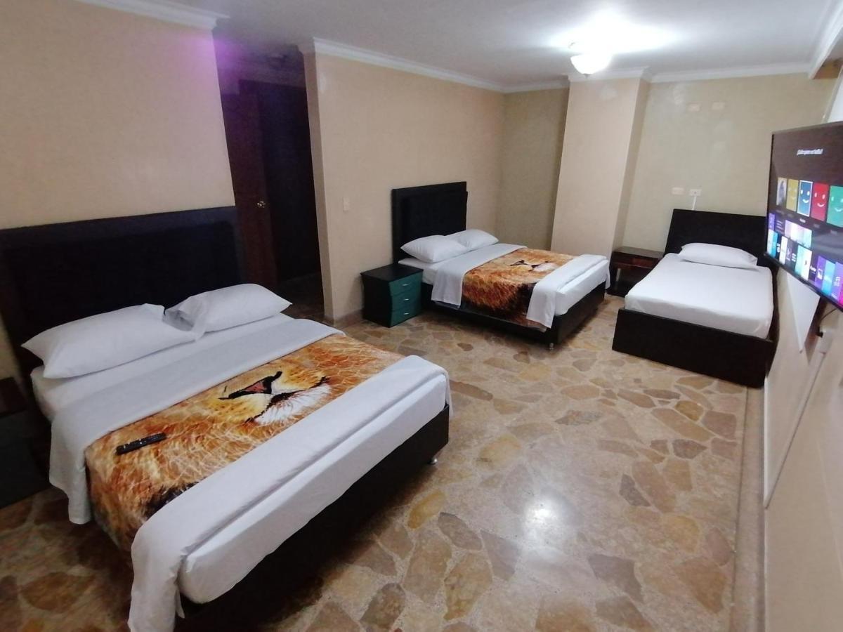 פריירה Hotel Golden Suite מראה חיצוני תמונה