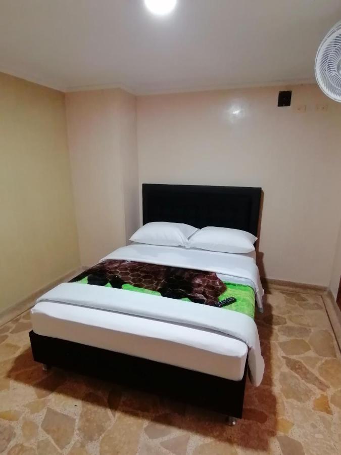 פריירה Hotel Golden Suite מראה חיצוני תמונה