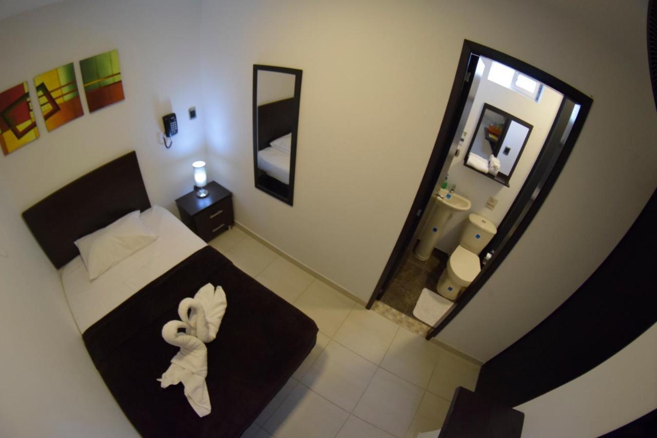 פריירה Hotel Golden Suite מראה חיצוני תמונה