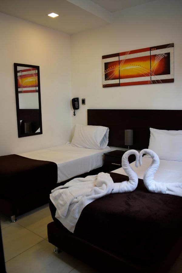פריירה Hotel Golden Suite מראה חיצוני תמונה
