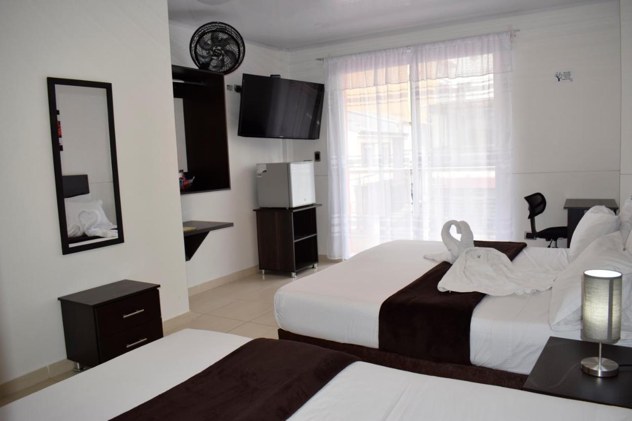 פריירה Hotel Golden Suite מראה חיצוני תמונה